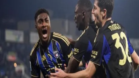 “曼联与热刺因高昂转会费婉拒引进布伦特福德门将拉亚”