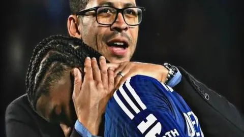 维拉逆转阿森纳，终结枪手18场不败神话！